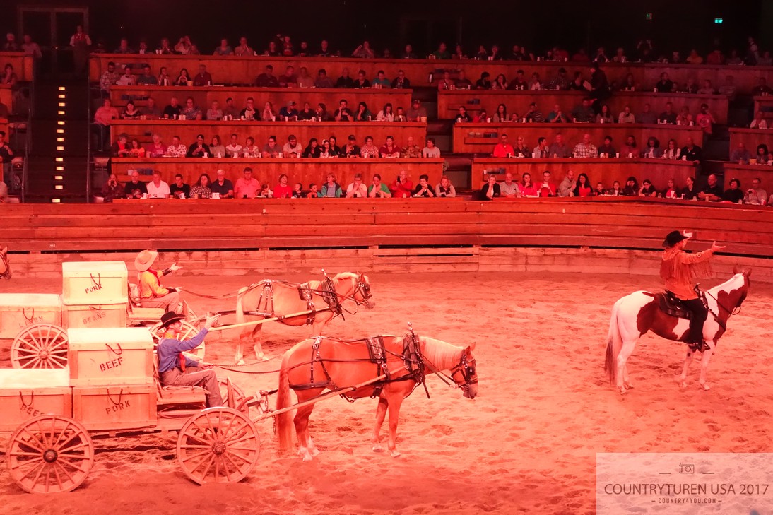 Dixie Stampede, Pigeon Forge